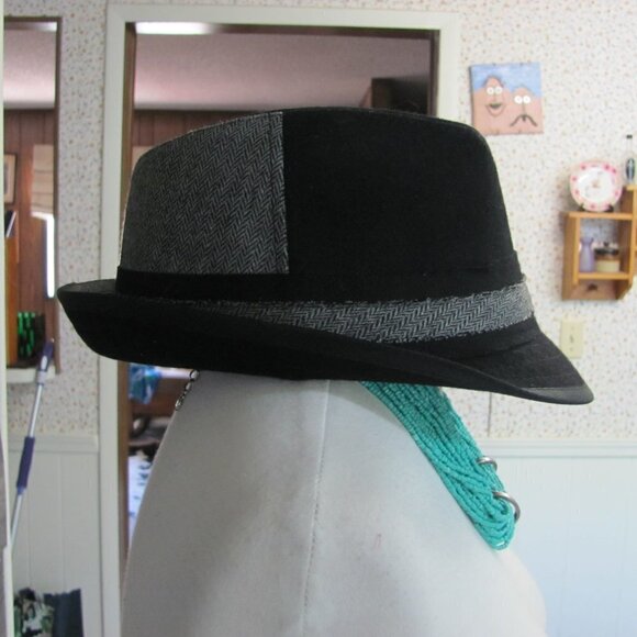 COLLECTIONEIGHTEEN MENS FEDORA - Picture 3 of 8